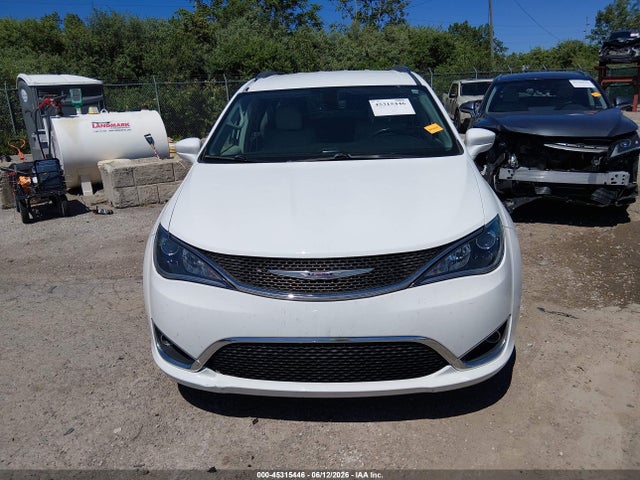 Продаж на аукціоні авто 2020 Chrysler Pacifica Hybrid Touring L, vin: 2C4RC1L79LR199444, номер лоту: 45315446