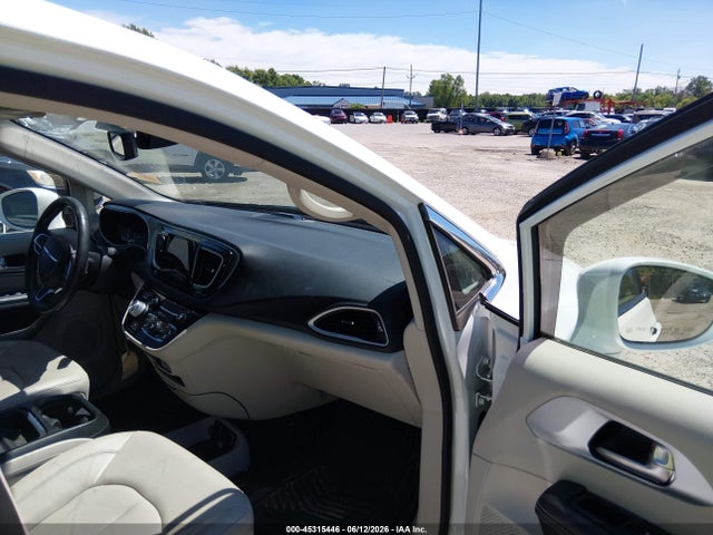 Продаж на аукціоні авто 2020 Chrysler Pacifica Hybrid Touring L, vin: 2C4RC1L79LR199444, номер лоту: 45315446