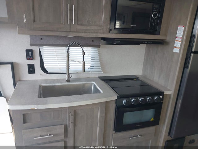 2021 Forest River Xlr მანქანა იყიდება აუქციონზე, vin: 5ZT2XLPB0MZ791787, აუქციონის ნომერი: 45315514