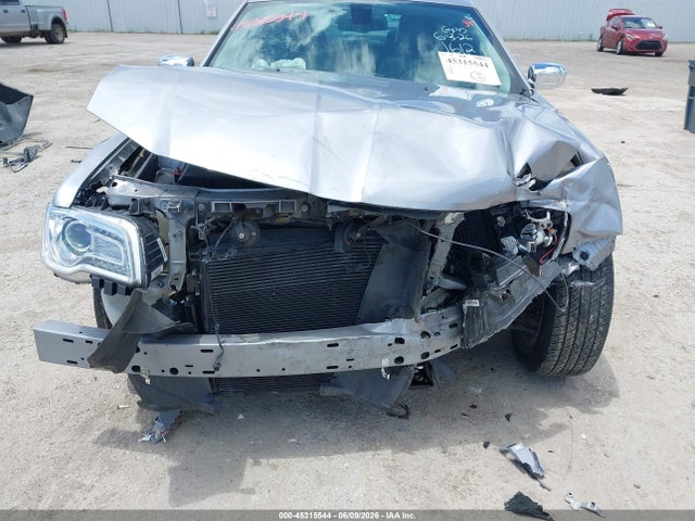 45315544 :رقم المزاد ، 2C3CCAEG8GH342970 vin ، 2016 Chrysler 300c مزاد بيع