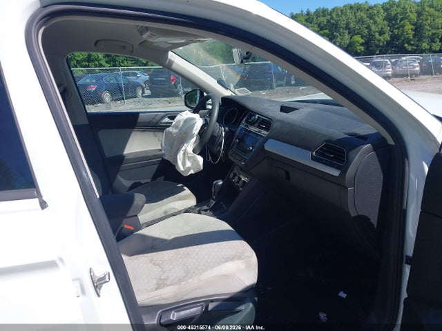 Продаж на аукціоні авто 2020 Volkswagen Tiguan 2.0t S, vin: 3VV0B7AX7LM088966, номер лоту: 45315574
