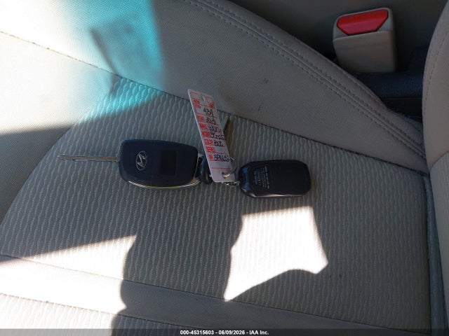 5NPE24AF8FH141050 Hyundai SONATA SE
