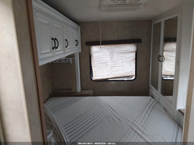 Продаж на аукціоні авто 2011 Ford F53, vin: 1F65F5DY8B0A10315, номер лоту: 45315610