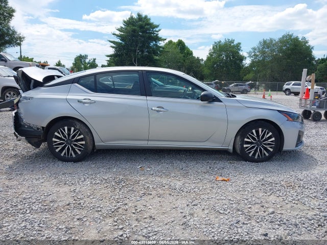 1N4BL4DVXRN414325 Nissan Altima Sv Fwd