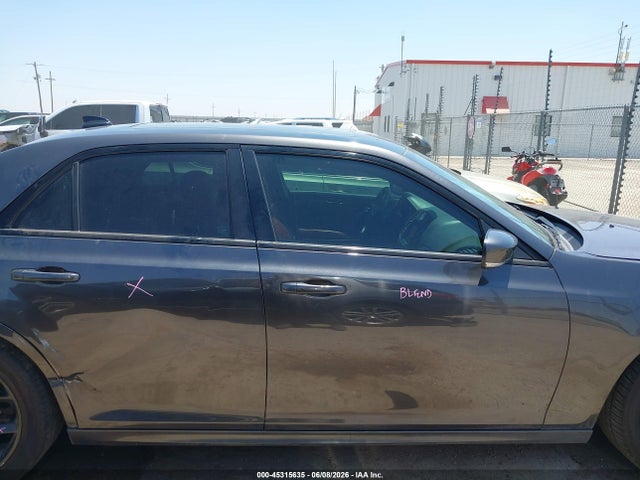 45315635 :رقم المزاد ، 2C3CCABG8LH209382 vin ، 2020 Chrysler 300 300s مزاد بيع