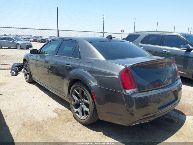 45315635 :رقم المزاد ، 2C3CCABG8LH209382 vin ، 2020 Chrysler 300 300s مزاد بيع