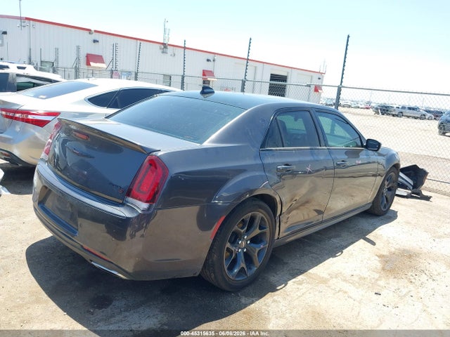 45315635 :رقم المزاد ، 2C3CCABG8LH209382 vin ، 2020 Chrysler 300 300s مزاد بيع