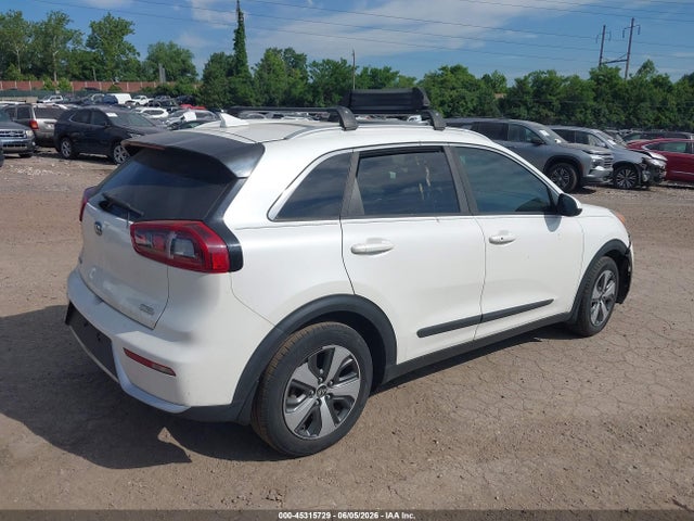 KNDCB3LC0H5081207 KIA NIRO LX
