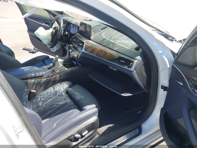 WBAJE5C58JG918403 BMW 540I