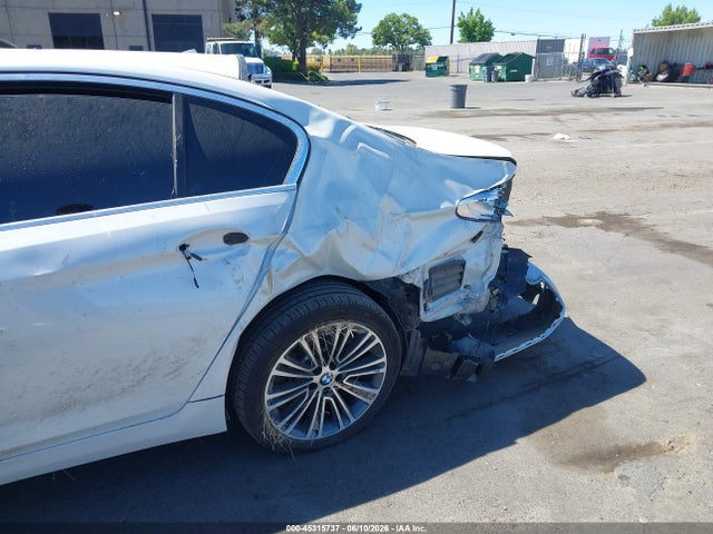 WBAJE5C58JG918403 BMW 540I