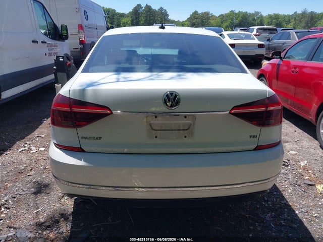Aukcja sprzedaży 2017 Volkswagen Passat 1.8t R-line, vin: 1VWDT7A32HC049377, numer aukcji: 45315766