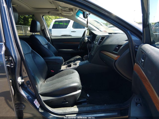 45315788 :رقم المزاد ، 4S4BRBKC4D3283259 vin ، 2013 Subaru Outback 2.5i Limited مزاد بيع