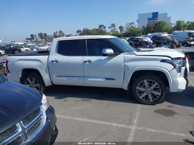 Продажа на аукционе авто 2023 Toyota Tundra Hybrid Capstone, vin: 5TFVC5DB4PX032053, номер лота: 45315810