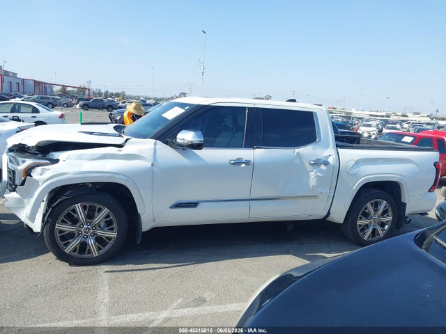 Продажа на аукционе авто 2023 Toyota Tundra Hybrid Capstone, vin: 5TFVC5DB4PX032053, номер лота: 45315810