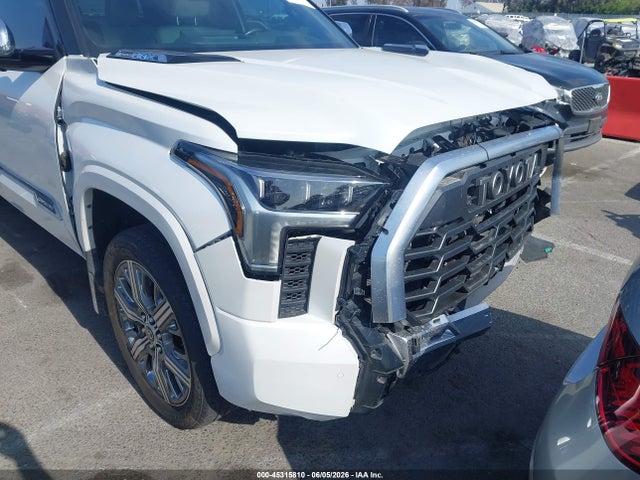 Продажа на аукционе авто 2023 Toyota Tundra Hybrid Capstone, vin: 5TFVC5DB4PX032053, номер лота: 45315810