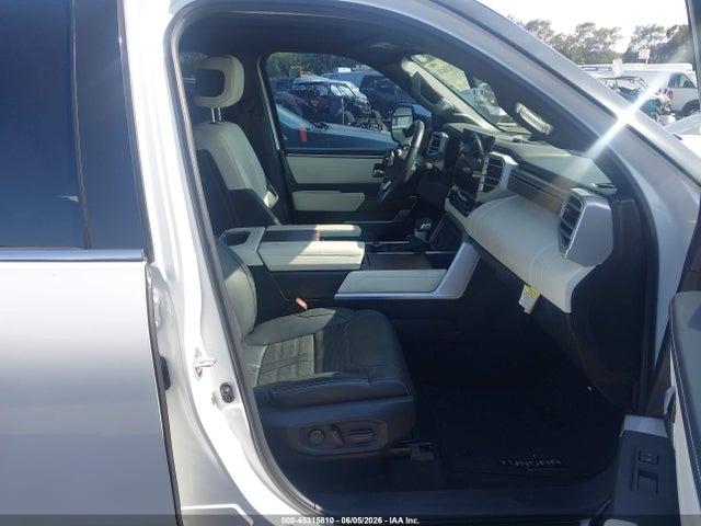 Продажа на аукционе авто 2023 Toyota Tundra Hybrid Capstone, vin: 5TFVC5DB4PX032053, номер лота: 45315810
