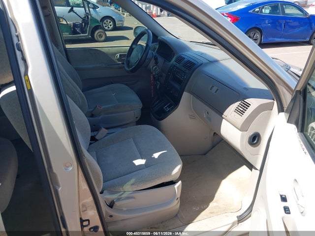 Продажа на аукционе авто 2005 Kia Sedona Ex/lx, vin: KNDUP132456721281, номер лота: 45315859