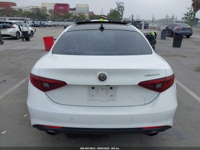 Alfa Romeo Giulia Rwd 2019 ZARFAMAN5K7600148 Image 16