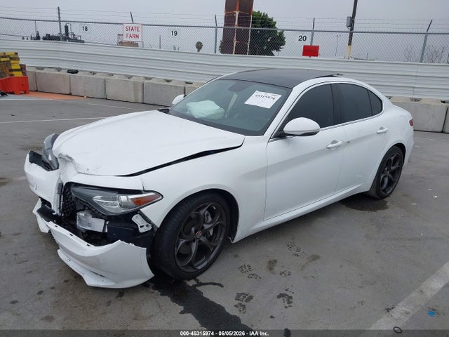 Alfa Romeo Giulia Rwd 2019 ZARFAMAN5K7600148 Image 2