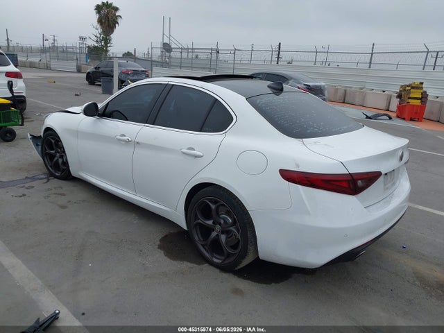 Alfa Romeo Giulia Rwd 2019 ZARFAMAN5K7600148 Image 3