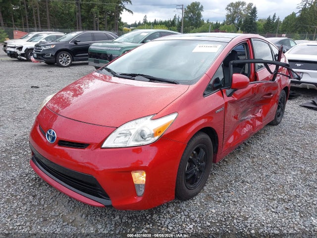 Toyota Prius Four 2014 JTDKN3DU6E1816866 Image 2