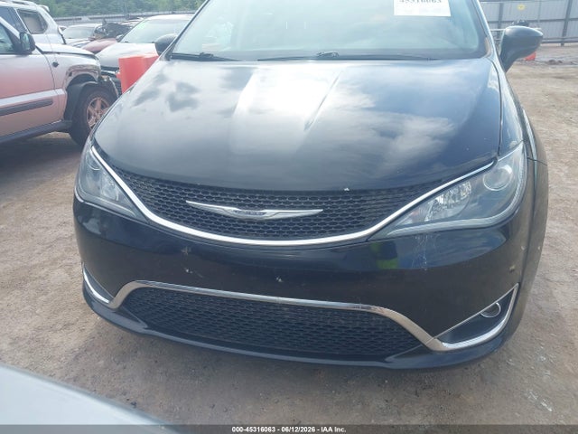 45316063 :رقم المزاد ، 2C4RC1BG7HR702333 vin ، 2017 Chrysler Pacifica Touring-l مزاد بيع