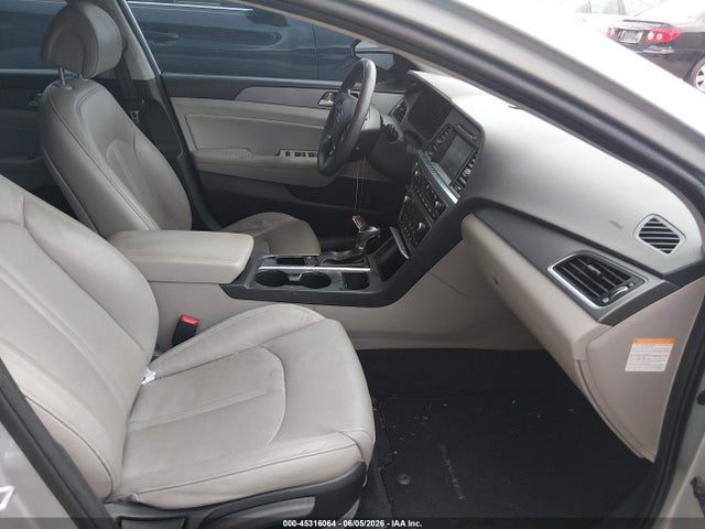 Продаж на аукціоні авто 2017 Hyundai Sonata Hybrid Se, vin: KMHE24L31HA075658, номер лоту: 45316064