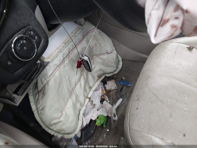45316169 :رقم المزاد ، 1FMCU0J97FUA69098 vin ، 2015 Ford Escape Titanium مزاد بيع