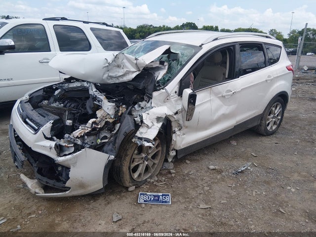45316169 :رقم المزاد ، 1FMCU0J97FUA69098 vin ، 2015 Ford Escape Titanium مزاد بيع