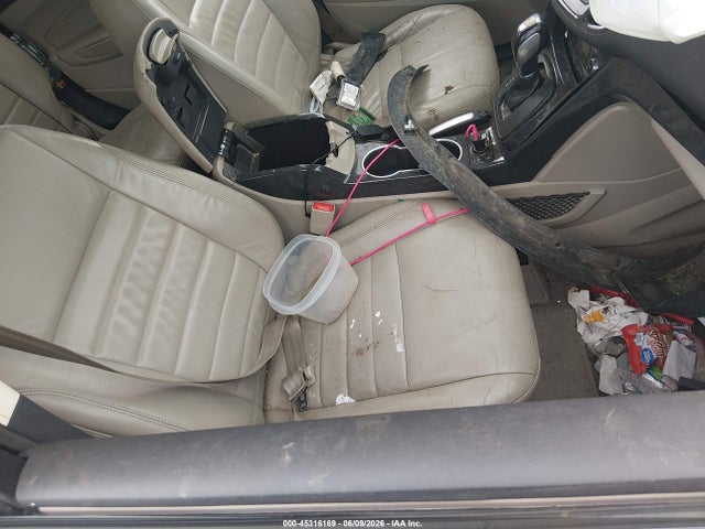 45316169 :رقم المزاد ، 1FMCU0J97FUA69098 vin ، 2015 Ford Escape Titanium مزاد بيع
