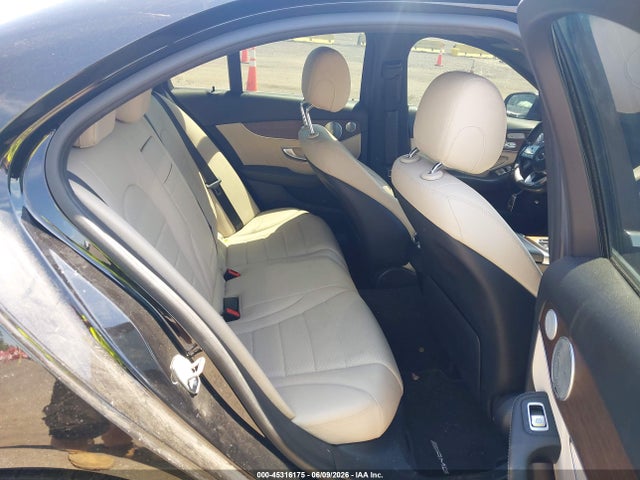 Aukcja sprzedaży 2020 Mercedes-benz C 300 4matic, vin: W1KWF8EBXLR583538, numer aukcji: 45316175