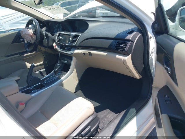 Auction sale of the 2015 Honda Accord Ex-l, vin: 1HGCR2F80FA220593, lot number: 45316181