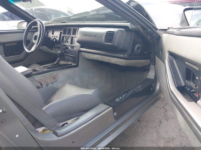 45316183 :رقم المزاد ، 1G1YY0783F5113968 vin ، 1985 Chevrolet Corvette مزاد بيع