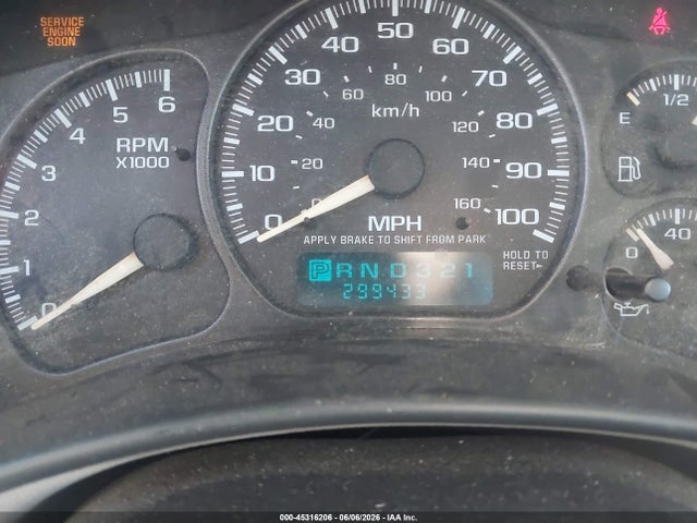 2002 Chevrolet Tahoe Lt მანქანა იყიდება აუქციონზე, vin: 1GNEC13Z72R137018, აუქციონის ნომერი: 45316206