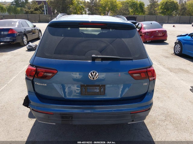 2018 Volkswagen Tiguan 2.0t S მანქანა იყიდება აუქციონზე, vin: 3VV1B7AXXJM115241, აუქციონის ნომერი: 45316232