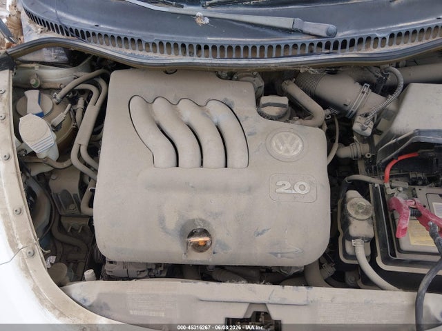 2000 Volkswagen New Beetle Gls მანქანა იყიდება აუქციონზე, vin: 3VWCC21C3YM454760, აუქციონის ნომერი: 45316267