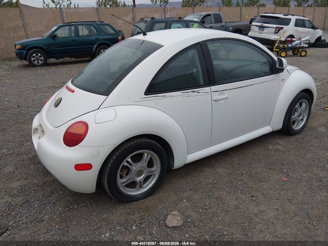 2000 Volkswagen New Beetle Gls მანქანა იყიდება აუქციონზე, vin: 3VWCC21C3YM454760, აუქციონის ნომერი: 45316267