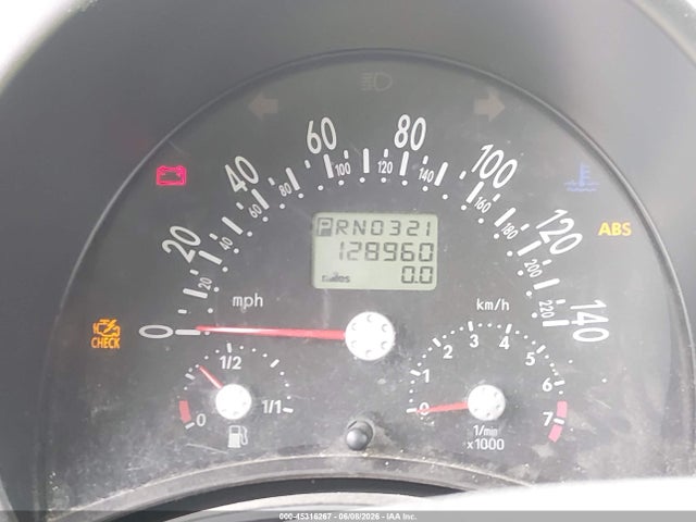 2000 Volkswagen New Beetle Gls მანქანა იყიდება აუქციონზე, vin: 3VWCC21C3YM454760, აუქციონის ნომერი: 45316267