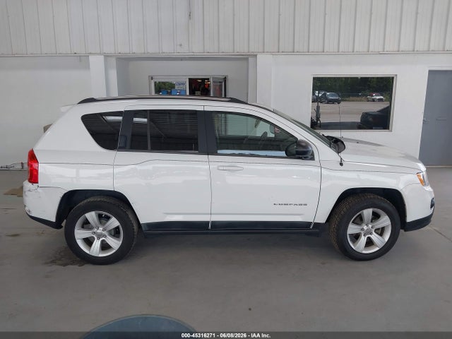 2011 Jeep Compass მანქანა იყიდება აუქციონზე, vin: 1J4NT1FB6BD267659, აუქციონის ნომერი: 45316271