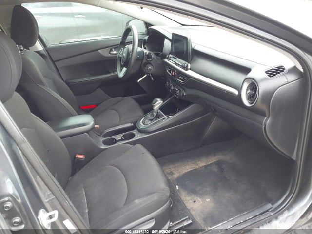 45316292 :رقم المزاد ، 3KPF24AD7ME334939 vin ، 2021 Kia Forte Lxs مزاد بيع