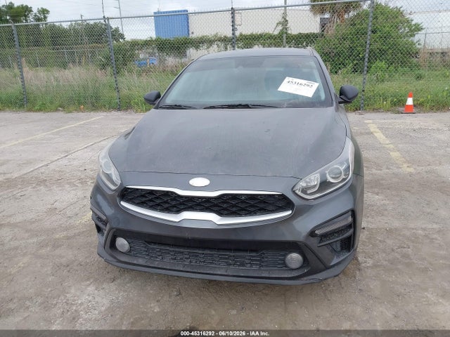 45316292 :رقم المزاد ، 3KPF24AD7ME334939 vin ، 2021 Kia Forte Lxs مزاد بيع