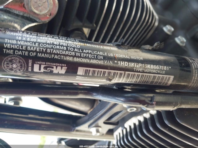 Harley-Davidson FLHXS 2019 1HD1KRP15KB667881 Image 10