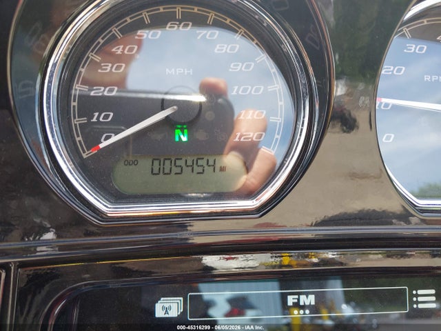 Harley-Davidson FLHXS 2019 1HD1KRP15KB667881 Image 7