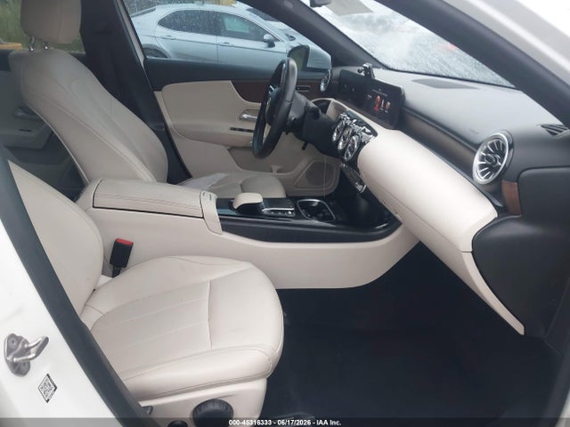 Продажа на аукционе авто 2022 Mercedes-benz A 220, vin: W1K3G4EB5NJ371219, номер лота: 45316333