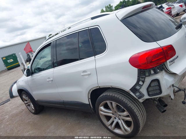 2013 Volkswagen Tiguan Sel მანქანა იყიდება აუქციონზე, vin: WVGAV3AX1DW566427, აუქციონის ნომერი: 45316353