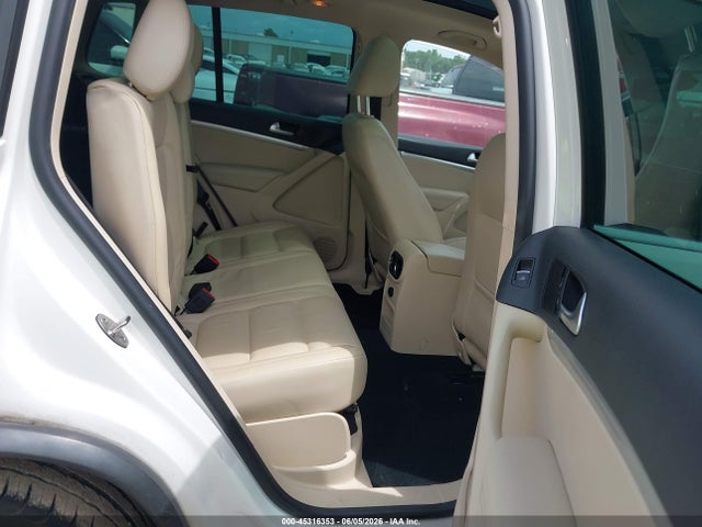 2013 Volkswagen Tiguan Sel მანქანა იყიდება აუქციონზე, vin: WVGAV3AX1DW566427, აუქციონის ნომერი: 45316353
