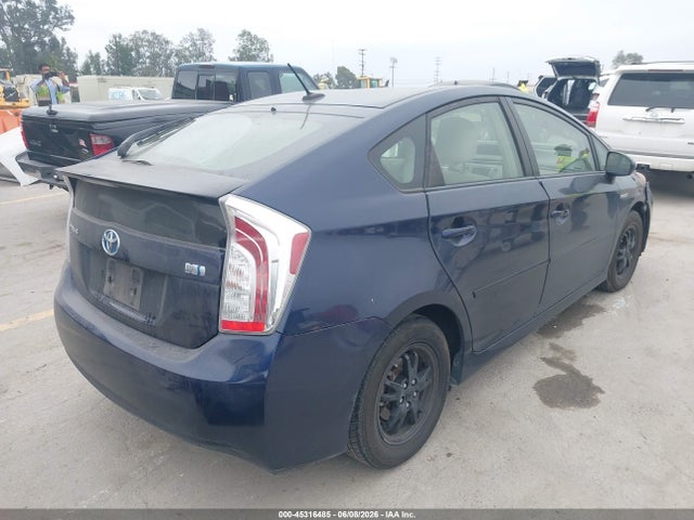 JTDKN3DU4F0438599 Toyota Prius Three