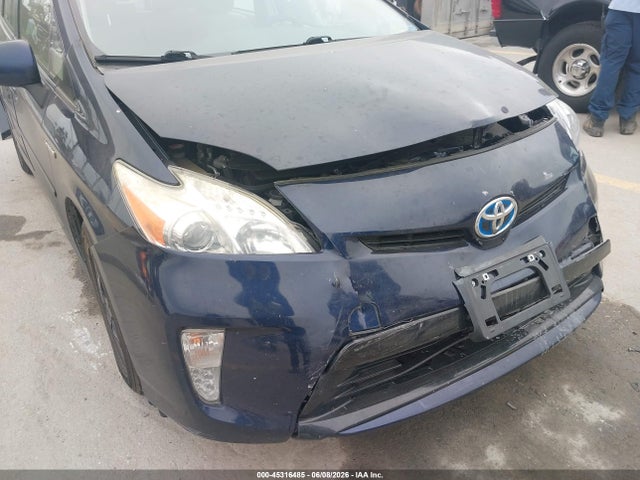 JTDKN3DU4F0438599 Toyota Prius Three