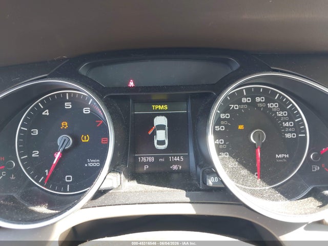 Продажа на аукционе авто 2013 Audi A5 2.0t Premium, vin: WAULFAFR8DA001823, номер лота: 45316546