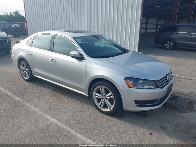 Продаж на аукціоні авто 2014 Volkswagen Passat 1.8t Se, vin: 1VWBT7A36EC040376, номер лоту: 45316555